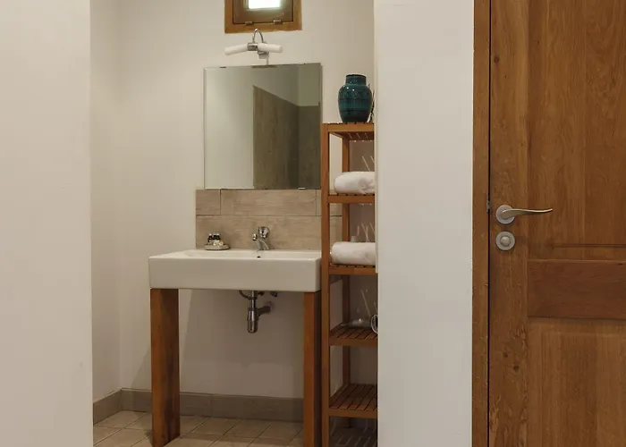 فندق مبيت وإفطار Le Ruone 4*