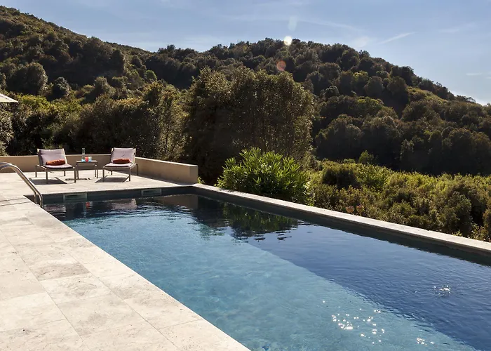 فندق مبيت وإفطار Le Ruone 4*