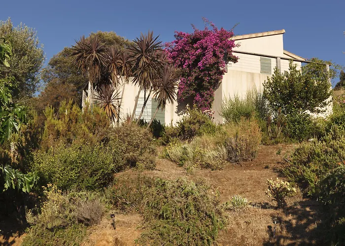 فندق مبيت وإفطار Le Ruone 4*