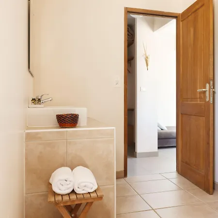 فندق مبيت وإفطار Le Ruone