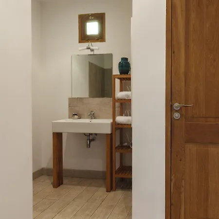 فندق مبيت وإفطار Le Ruone 4*