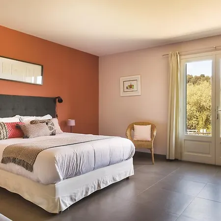 Le Ruone فندق مبيت وإفطار 4*