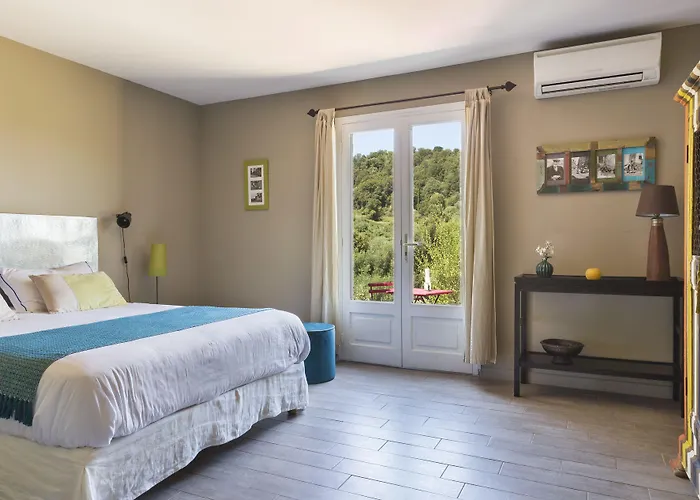 Le Ruone 4* Calcatoggio (Corsica)