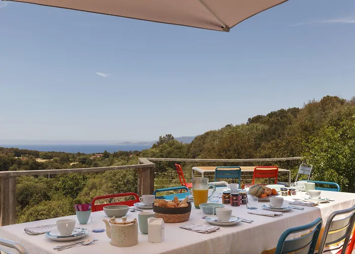 Le Ruone 4* Calcatoggio (Corsica)