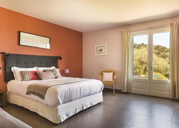 Le Ruone Couette-café 4*