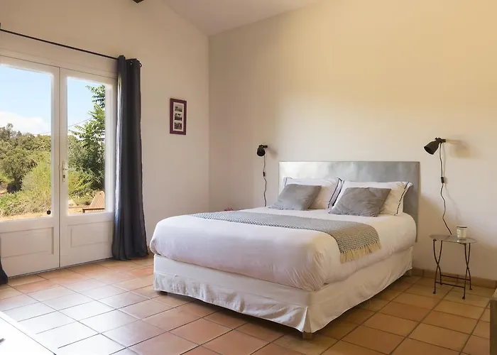 Le Ruone Couette-café 4*